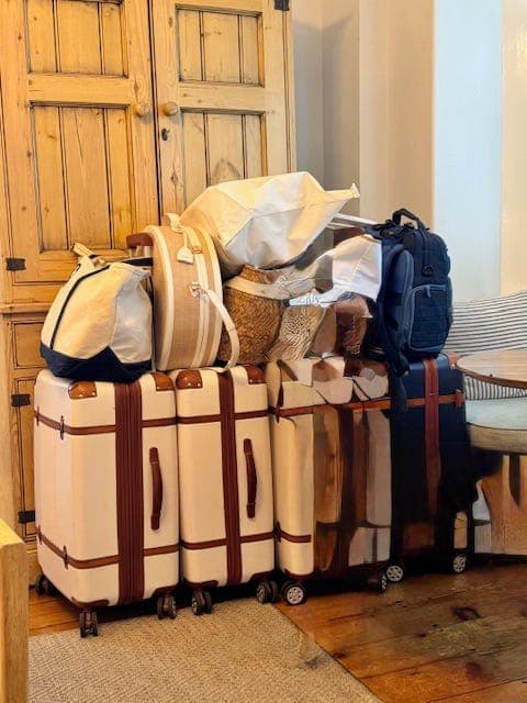 Packing for Carmel-by-the-Sea: Flats, Layers & a Dash of Coastal Glam