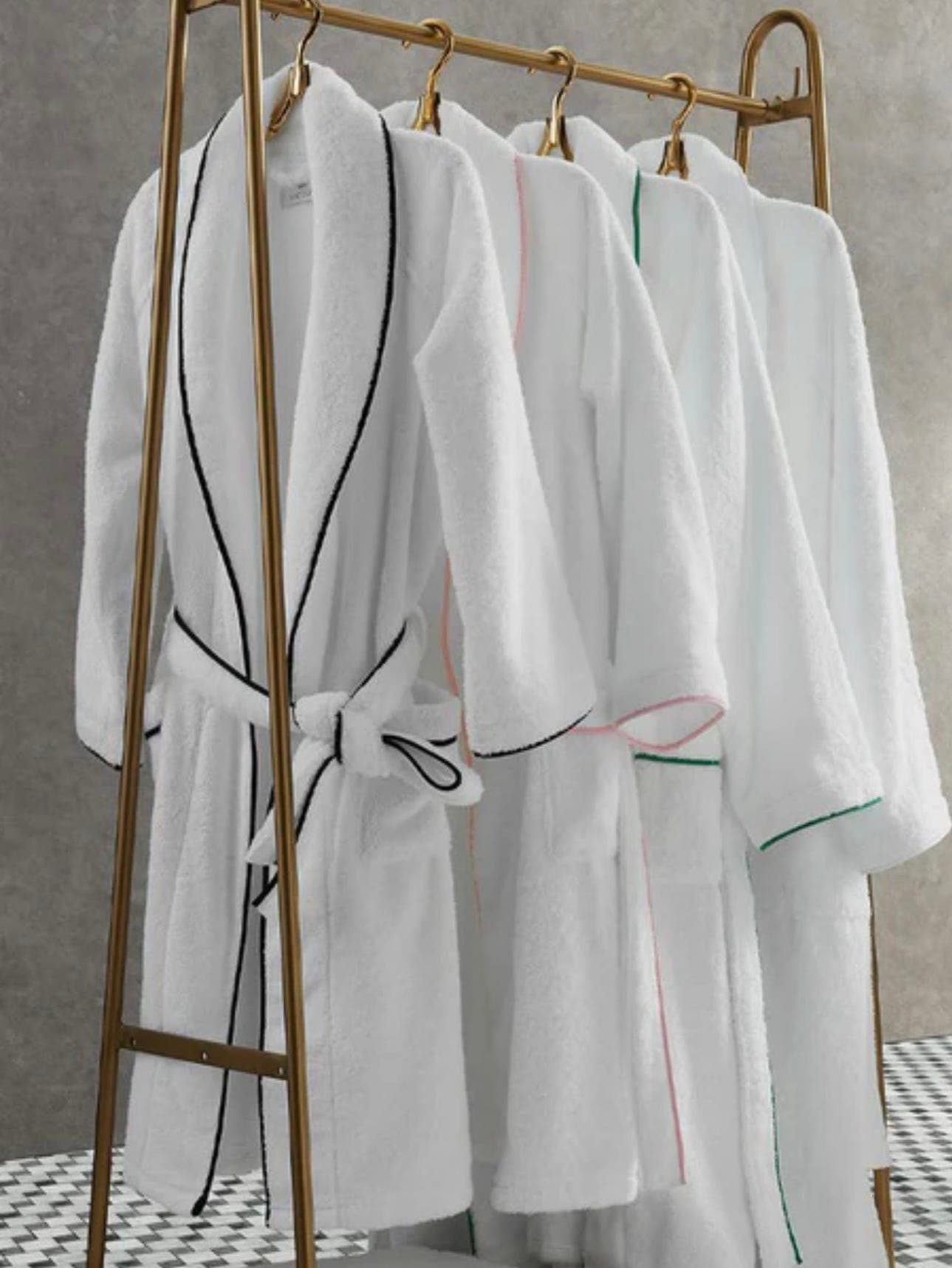 Read This Before You Buy a Robe (Your Holiday Gifting Reputation Depends On It)